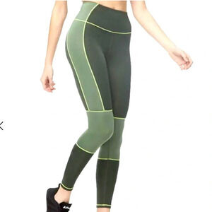 Good American The Dual Life Tonal Green Leggings